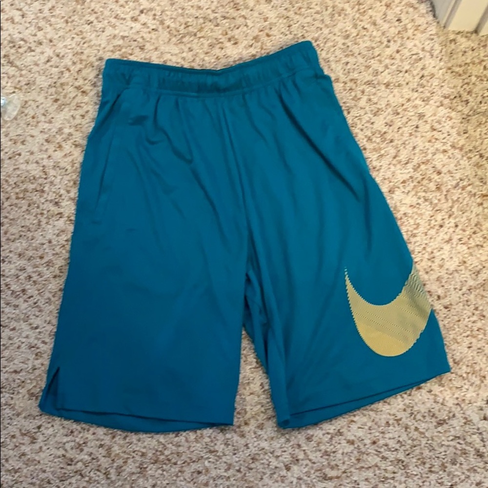 Teal dri fit Nike gym shorts